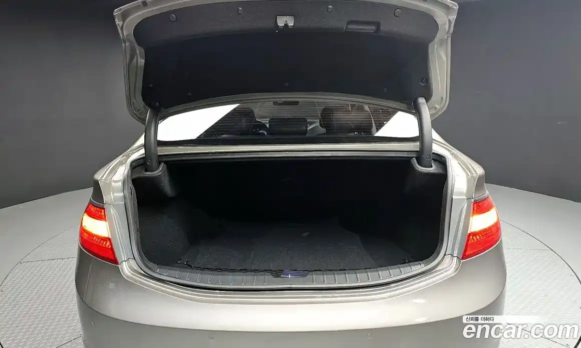 Hyundai Grandeur 2013 2.4 автомат (гидро), фото 26