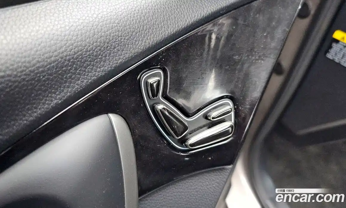 Hyundai Grandeur 2013 2.4 автомат (гидро), фото 28