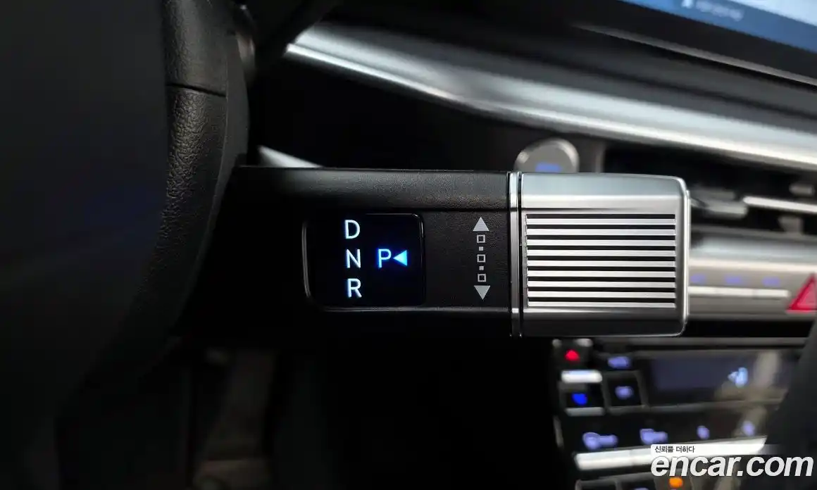 Hyundai Grandeur 2023 2.5 автомат (гидро), фото 9