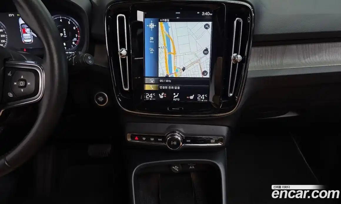 Volvo XC40 2020 2.0 автомат (гидро), фото 14