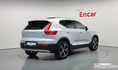 Volvo XC40 2020 2.0 автомат (гидро), миниатюра 2
