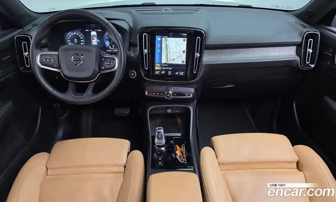 Volvo XC40 2020 2.0 автомат (гидро), фото 7