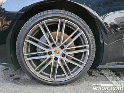 Porsche Panamera 2018 2.9 автомат (гидро), миниатюра 7