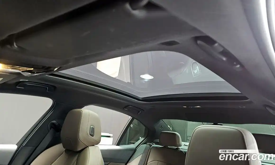 BMW 5-Series 2023 2.0 гидро, фото 22