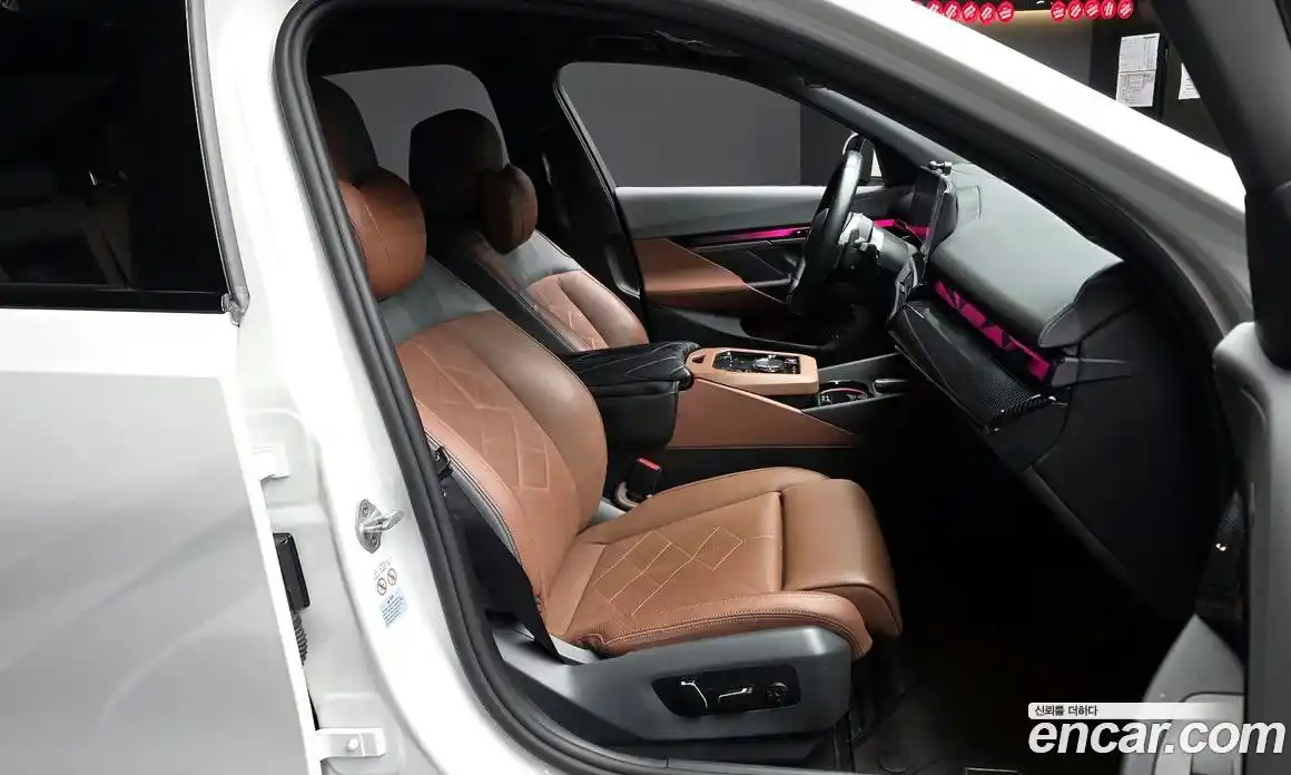 BMW 5-Series 2023 2.0 гидро, фото 17