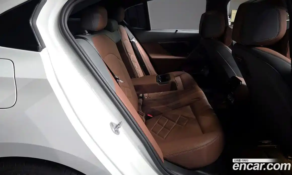 BMW 5-Series 2023 2.0 гидро, фото 18