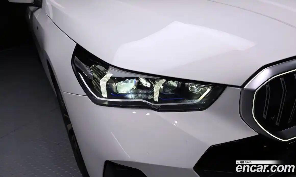 BMW 5-Series 2023 2.0 гидро, фото 8