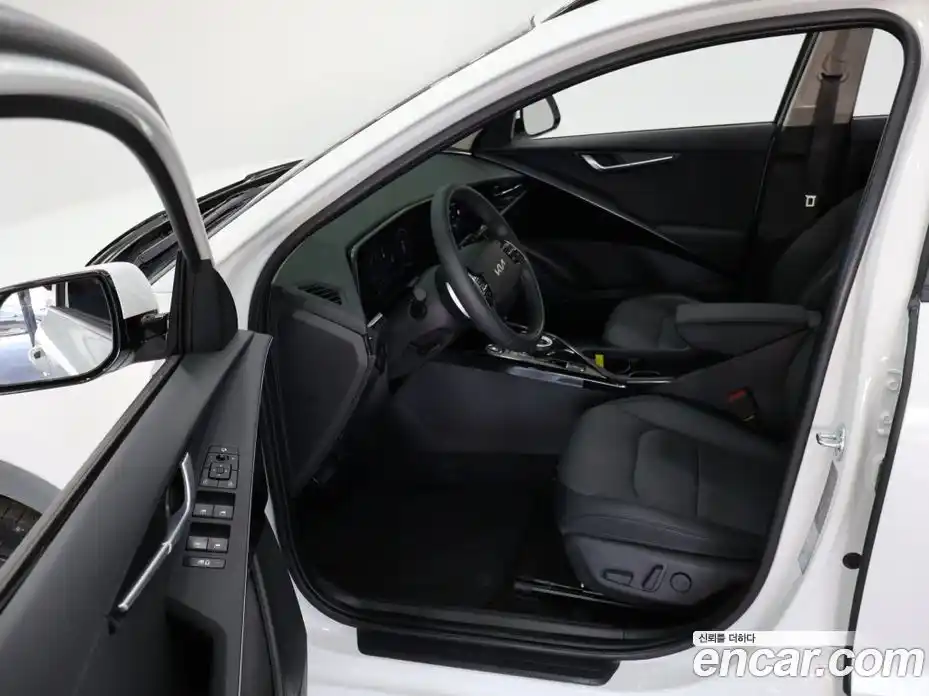 Kia Niro 2024 гидро, фото 9