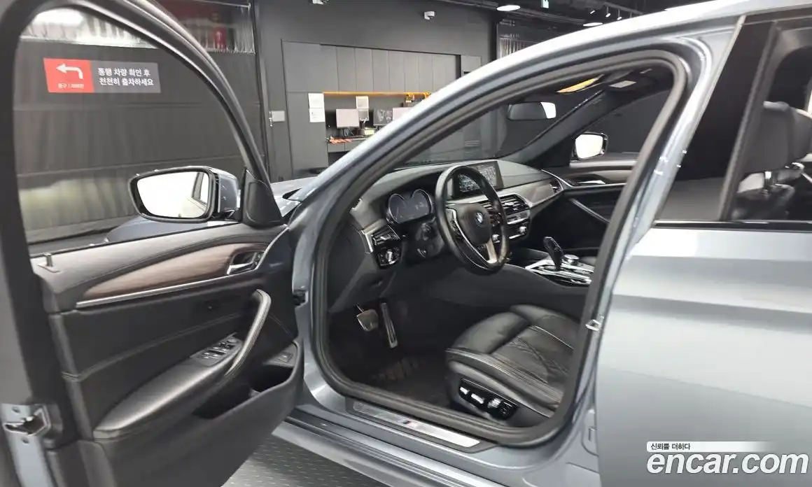BMW 5 серия 2017 2.0 автомат (гидро), фото 12
