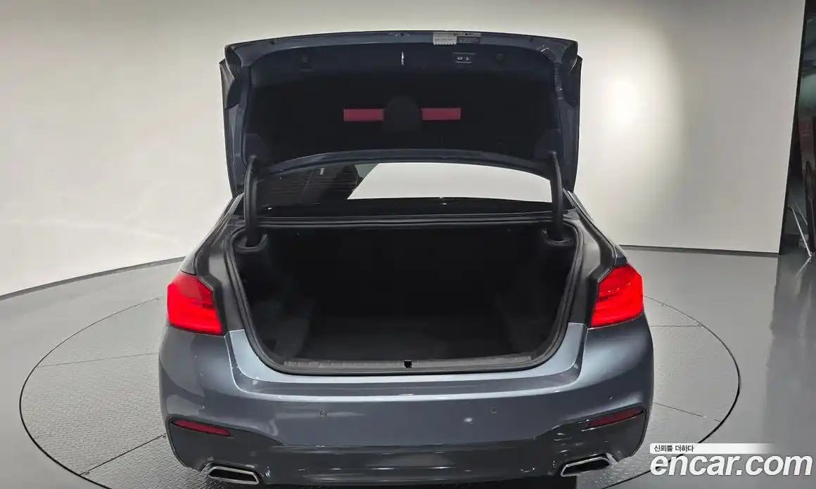 BMW 5 серия 2017 2.0 автомат (гидро), фото 32