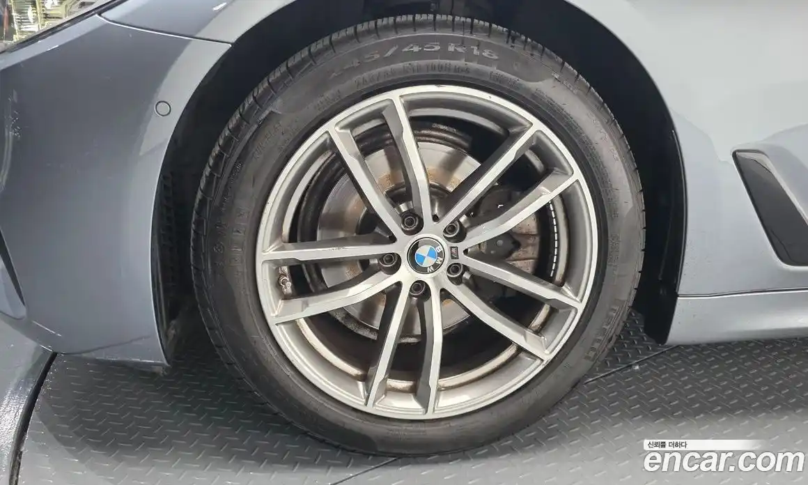 BMW 5 серия 2017 2.0 автомат (гидро), фото 4