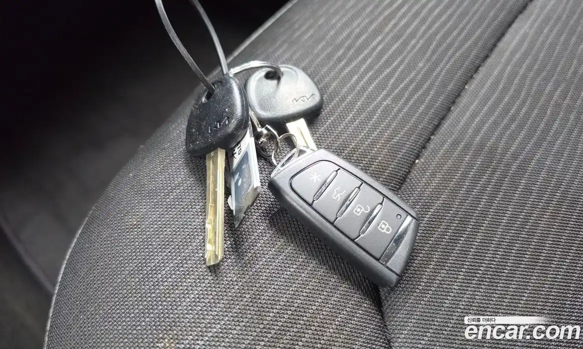 Kia Ray 2022 1.0 гидро, фото 26