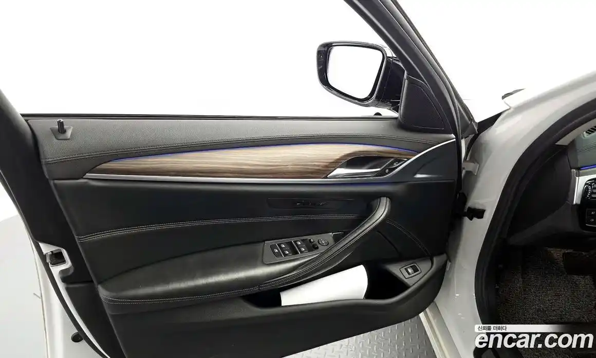 BMW 5 серия 2018 2.0 автомат (гидро), фото 14