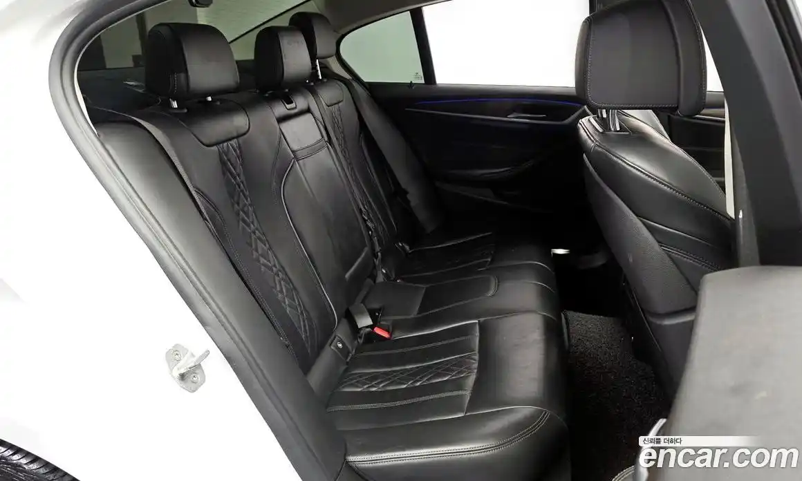 BMW 5 серия 2018 2.0 автомат (гидро), фото 17