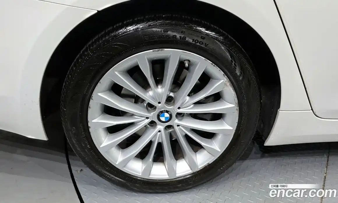 BMW 5 серия 2018 2.0 автомат (гидро), фото 5