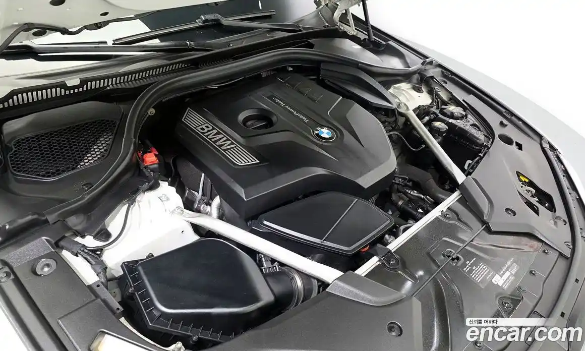 BMW 5 серия 2018 2.0 автомат (гидро), фото 6