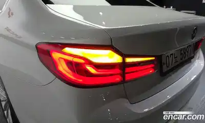 BMW 5 серия 2018 2.0 автомат (гидро), миниатюра 9