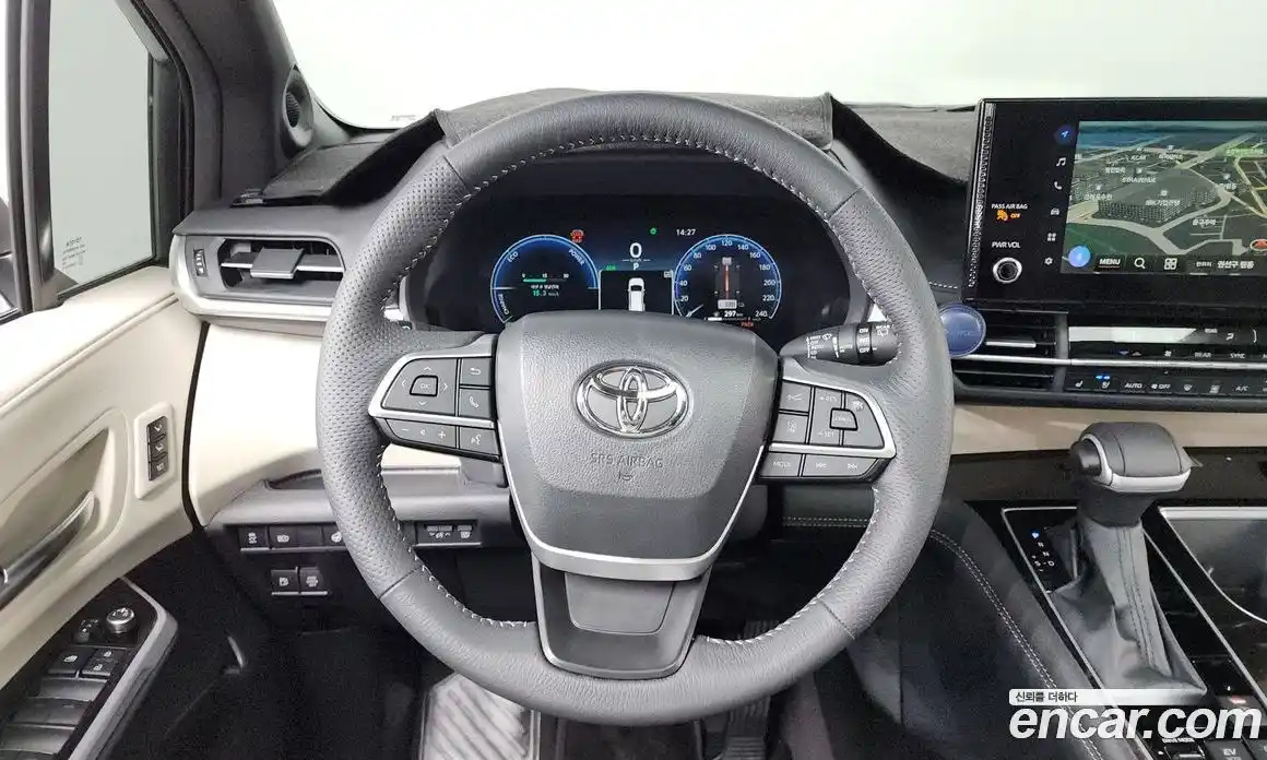Toyota Sienna 2025 2.5 гидро, фото 18