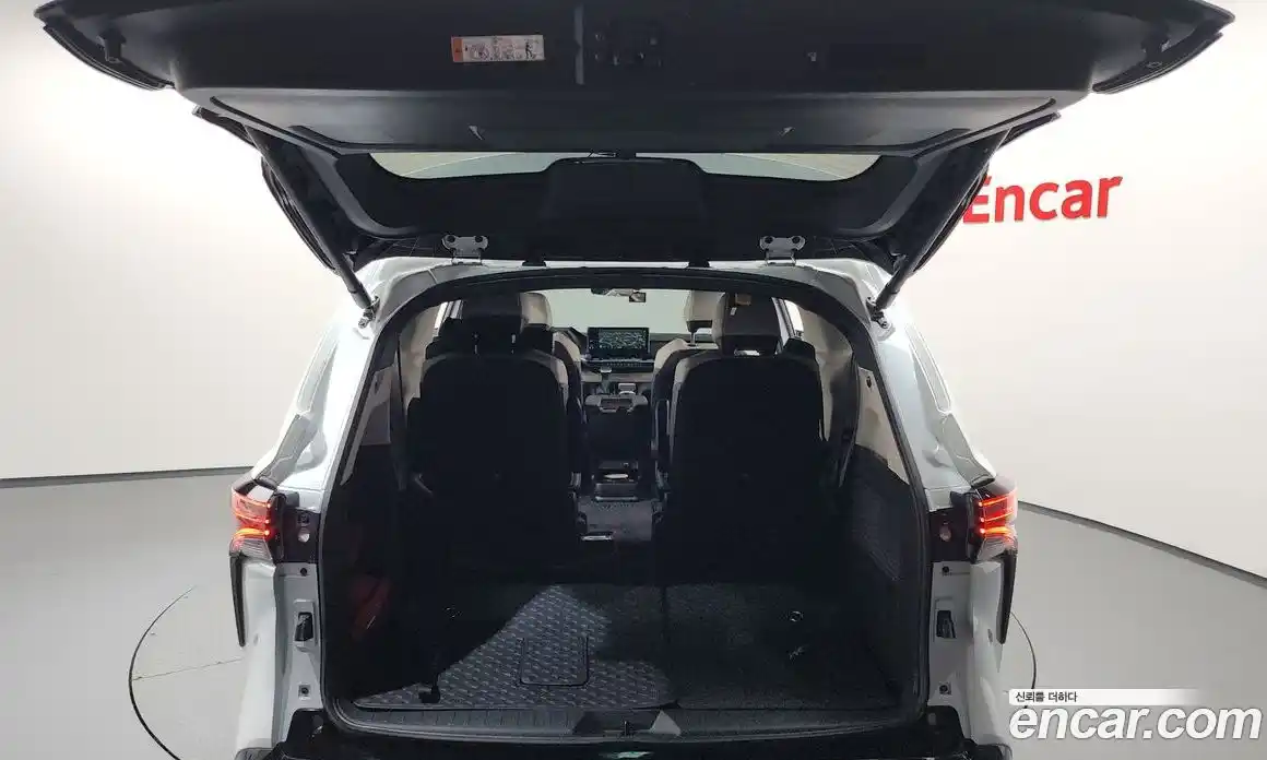 Toyota Sienna 2025 2.5 гидро, фото 27