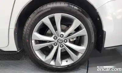 Toyota Sienna 2025 2.5 гидро, миниатюра 7