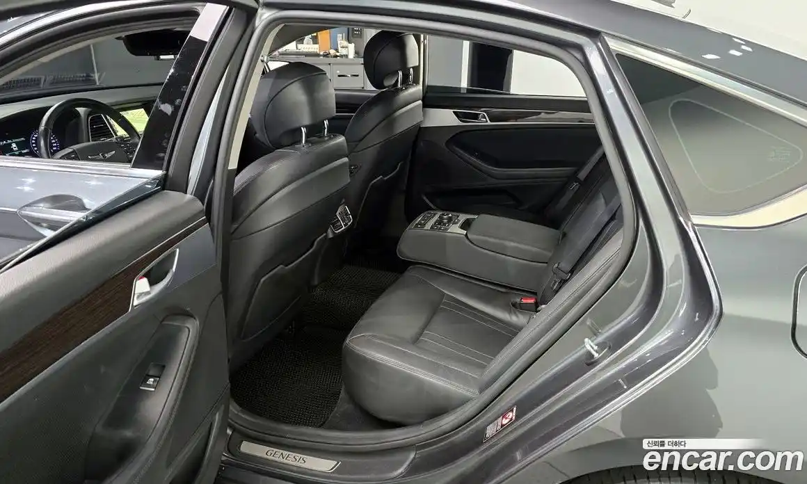 Genesis G80 2017 3.3 автомат (гидро), фото 17