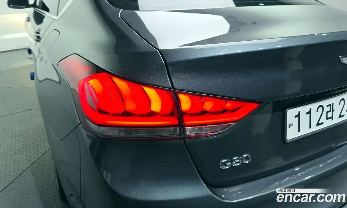 Genesis G80 2017 3.3 автомат (гидро), фото 9