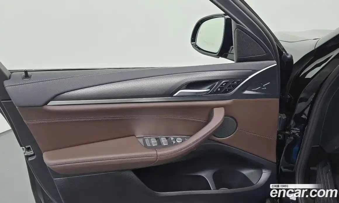 BMW X4 2025 2.0 гидро, фото 14