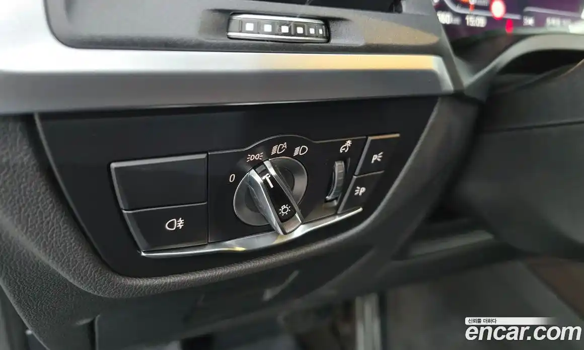 BMW X4 2025 2.0 гидро, фото 33