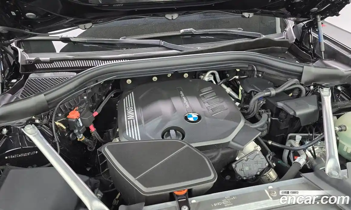 BMW X4 2025 2.0 гидро, фото 6