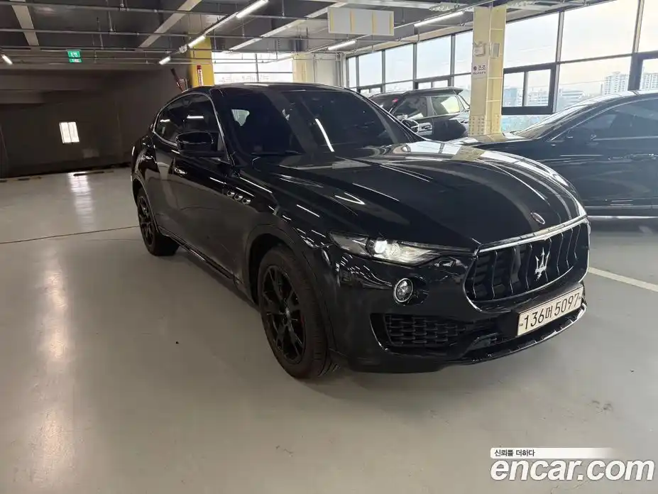 Maserati Levante 2017 3.0 гидро, фото 3