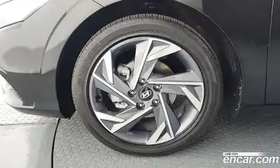 Hyundai Avante 2025 1.6 автомат (гидро), миниатюра 4