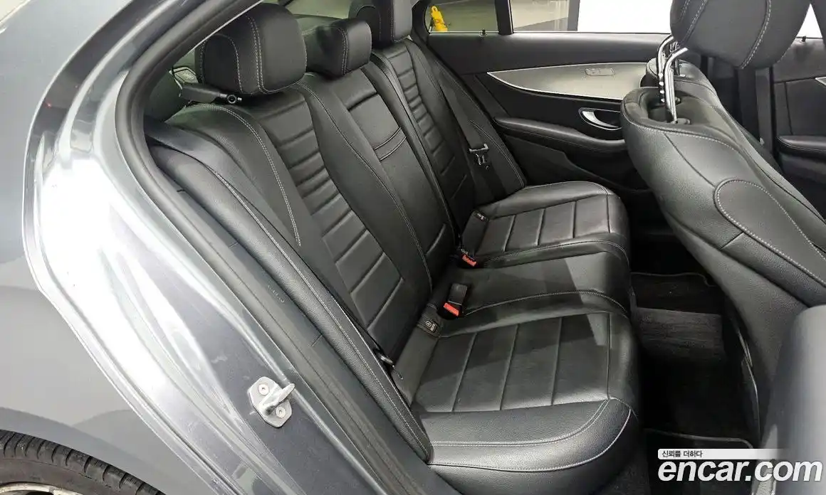 Mercedes-Benz E-Class 2017 2.0 автомат (гидро), фото 12