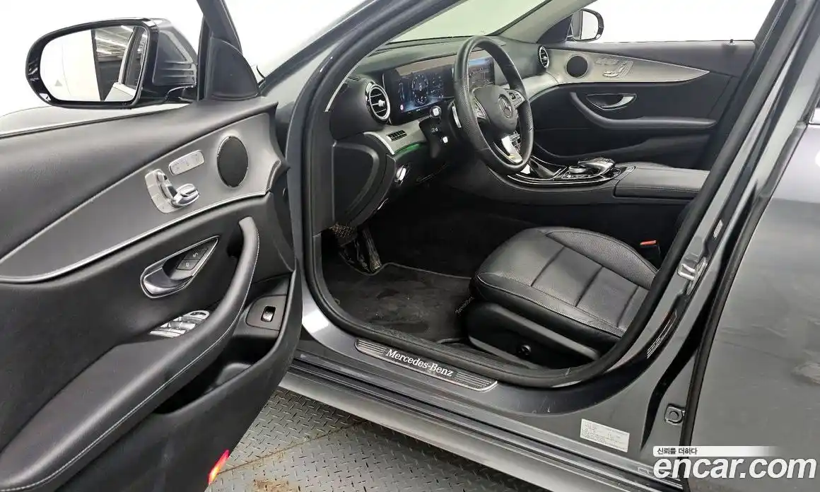 Mercedes-Benz E-Class 2017 2.0 автомат (гидро), фото 10