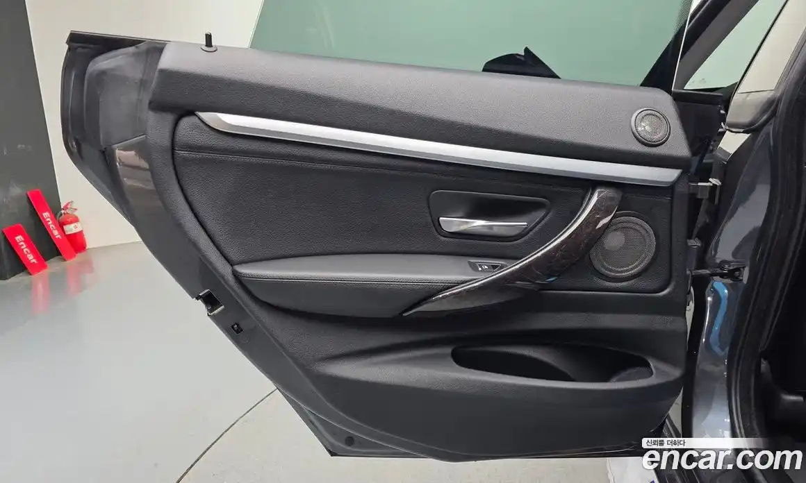 BMW 3 серия 2020 2.0 автомат (гидро), фото 15