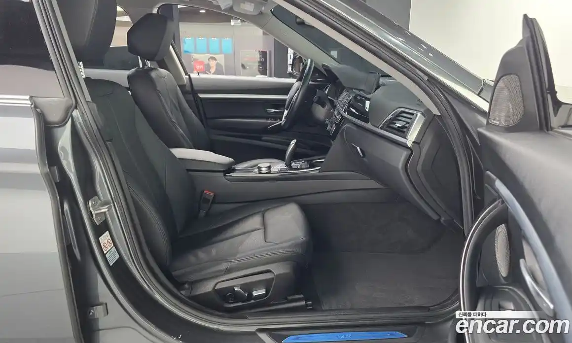 BMW 3 серия 2020 2.0 автомат (гидро), фото 17