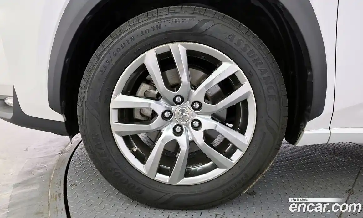 Lexus NX 2017 2.5 гидро, фото 5
