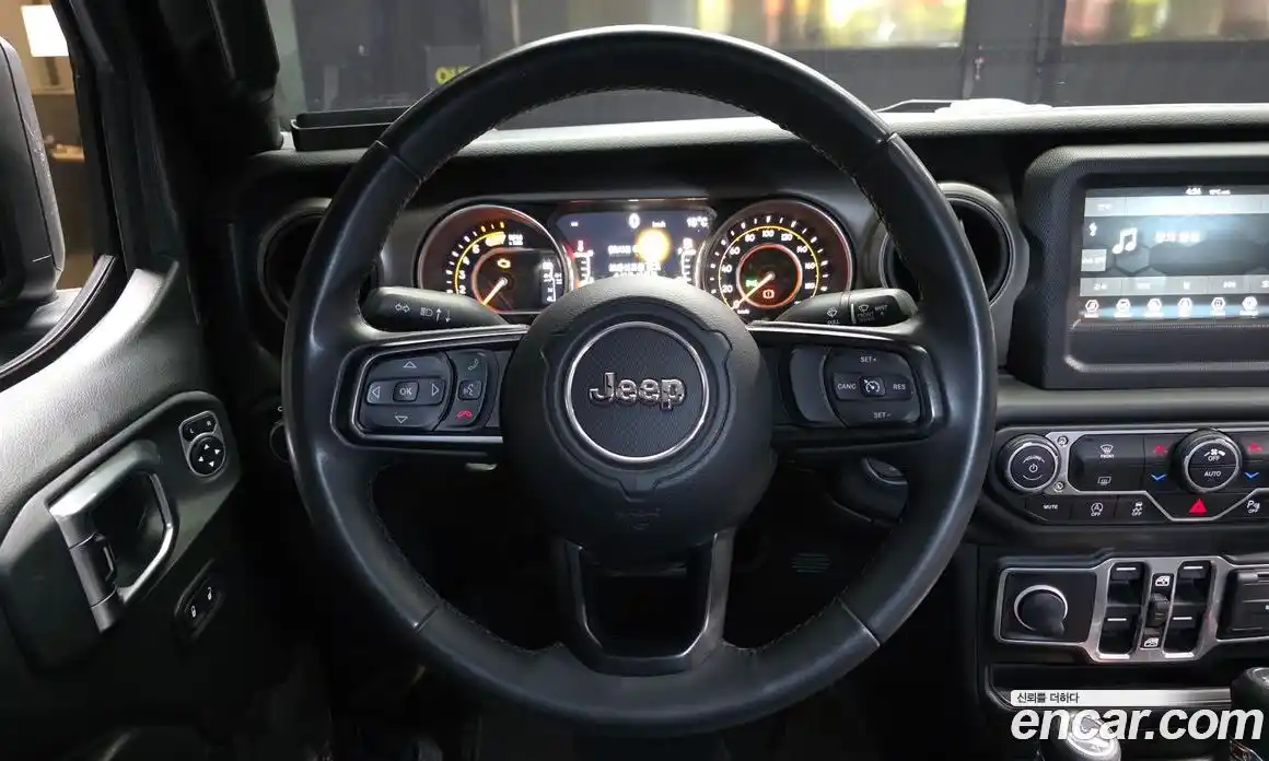 Jeep Wrangler 2018 2.0 автомат (гидро), фото 13