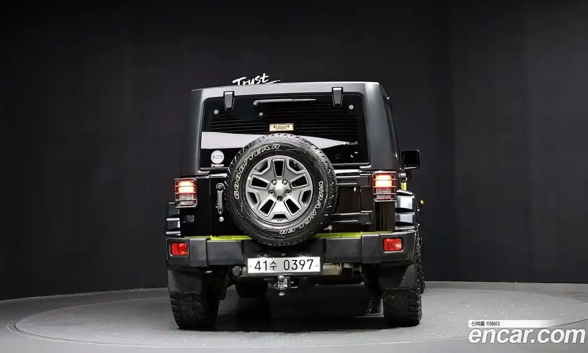 Jeep Wrangler 2016 3.6 автомат (гидро), фото 4