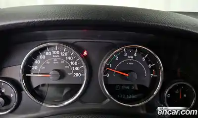 Jeep Wrangler 2016 3.6 автомат (гидро), миниатюра 8