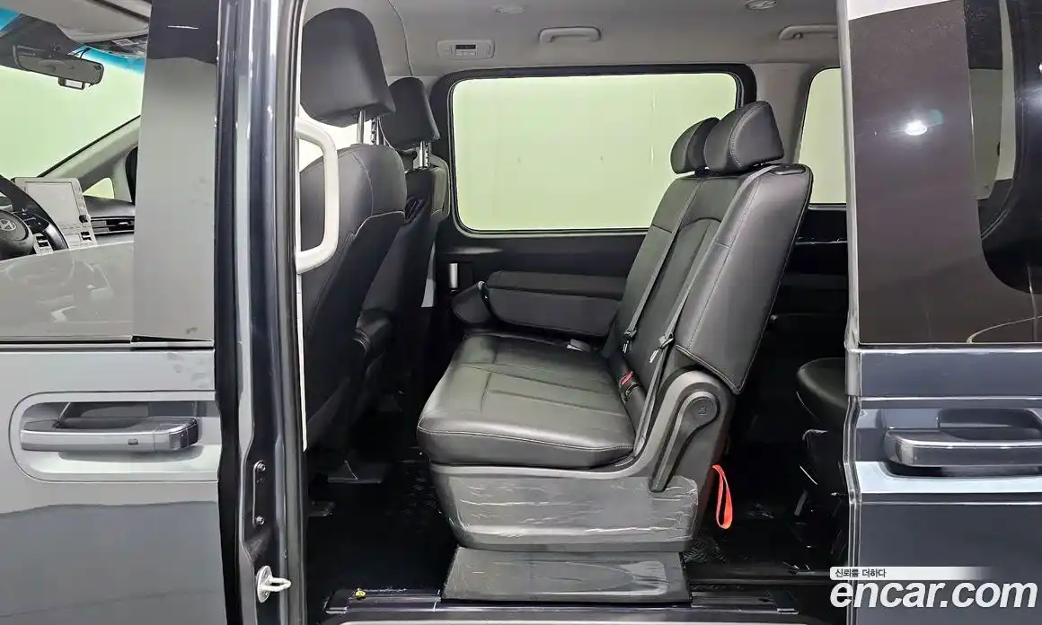 Hyundai Staria 2024 1.6 гидро, фото 12