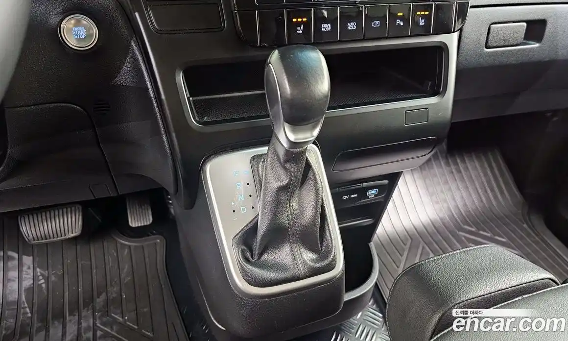 Hyundai Staria 2024 1.6 гидро, фото 9