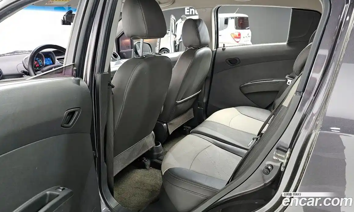 Chevrolet Spark 2013 1.0 автомат (гидро), фото 11