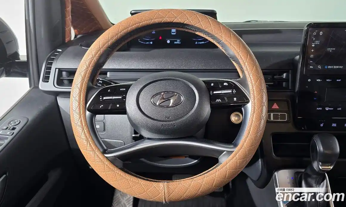 Hyundai Staria 2022 3.5 гидро, фото 12