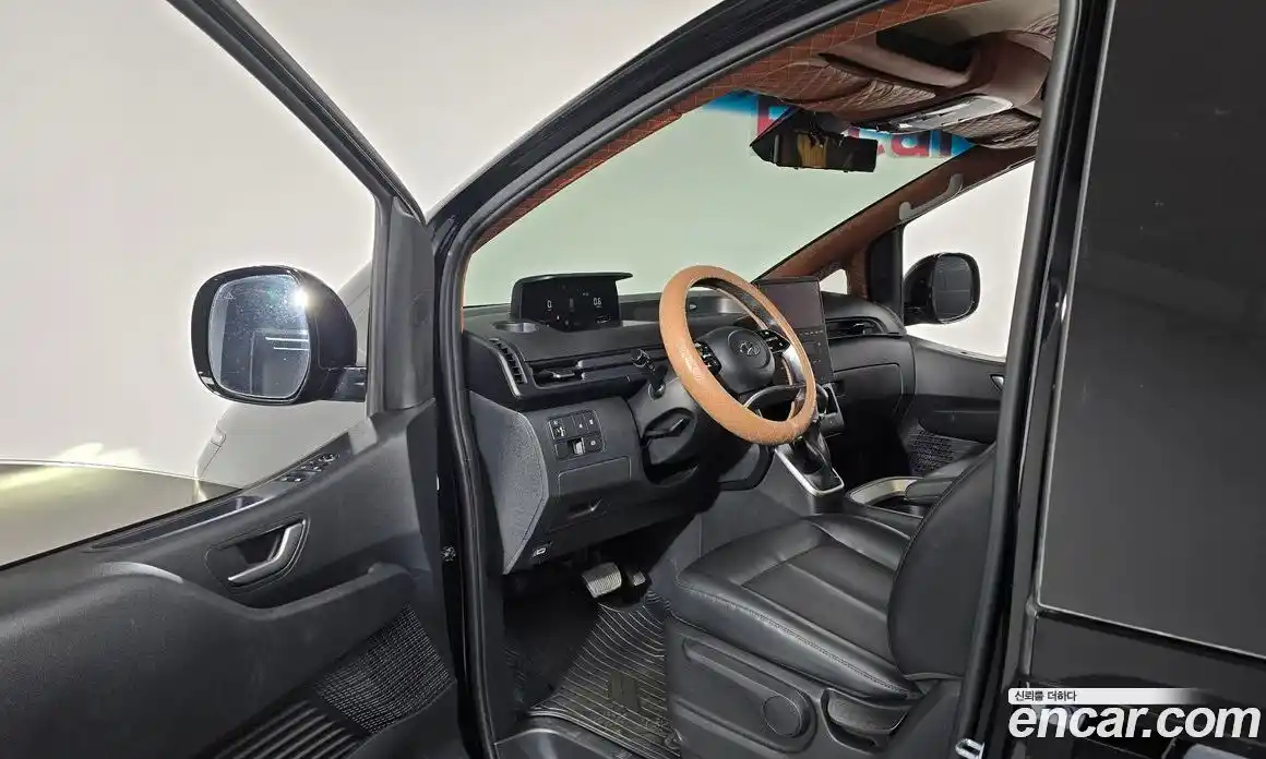 Hyundai Staria 2022 3.5 гидро, фото 10