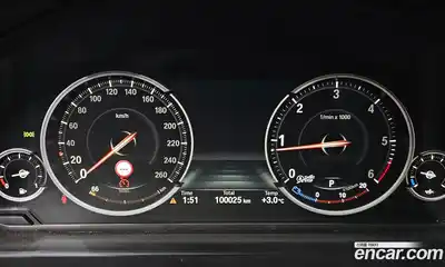 BMW 5-Series 2015 2.0 гидро, миниатюра 8