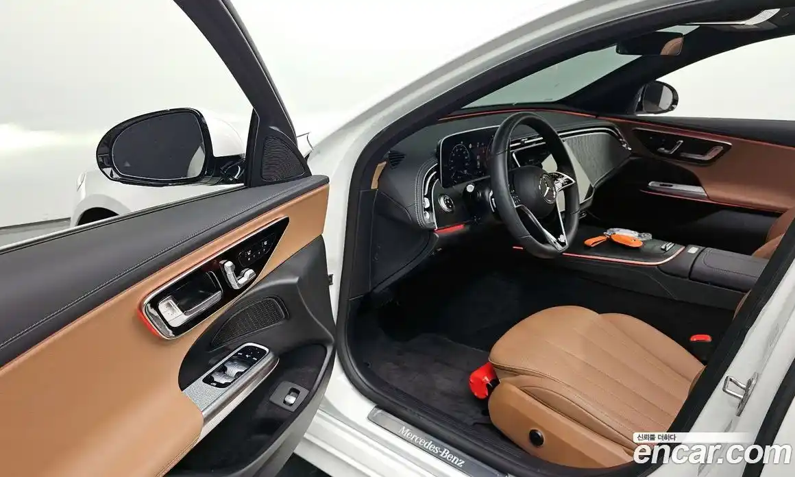 Mercedes-Benz E-Class 2025 2.0 гидро, фото 12