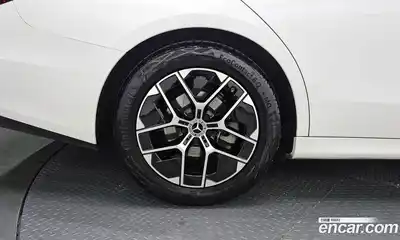 Mercedes-Benz E-Class 2025 2.0 гидро, миниатюра 4