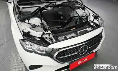 Mercedes-Benz E-Class 2025 2.0 гидро, миниатюра 5