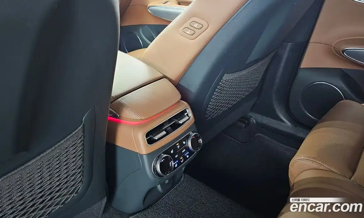 Genesis GV70 2022 2.5 гидро, фото 18