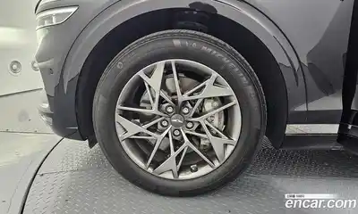 Genesis GV70 2022 2.5 гидро, миниатюра 5